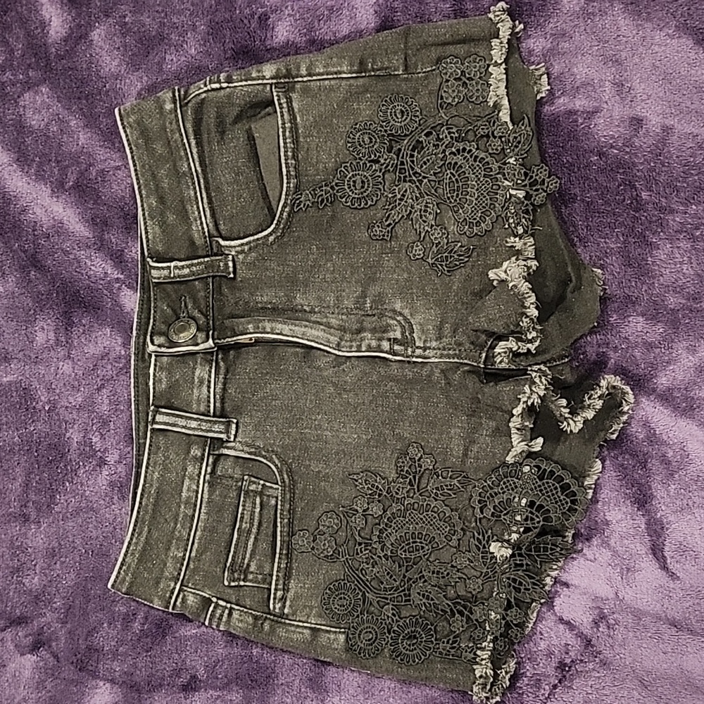 Women's Stretchy Short